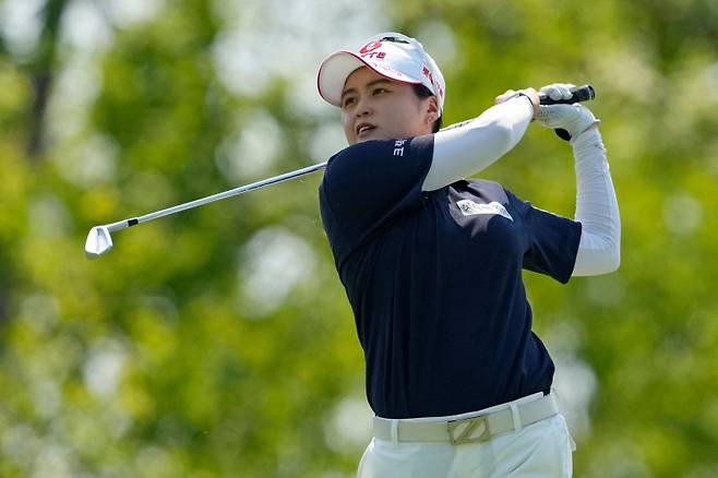 <yonhap photo-1364=""> ERIN, WISCONSIN - JUNE 01: Hye-Jin Choi of South Korea plays her shot from the 16th tee during the final round of the U.S. Women's Open presented by Ally 2025 at Erin Hills Golf Course on June 01, 2025 in Erin, Wisconsin. Patrick McDermott/Getty Images/AFP (Photo by Patrick McDermott / GETTY IMAGES NORTH AMERICA / Getty Images via AFP)/2025-06-02 05:54:48/ <저작권자 ⓒ 1980-2025 ㈜연합뉴스. 무단 전재 재배포 금지, AI 학습 및 활용 금지></yonhap>