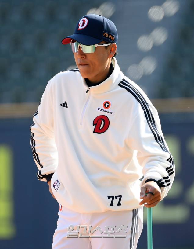 2일 자진 사퇴로 두산 사령탑 자리에서 물러난 이승엽 감독. IS 포토