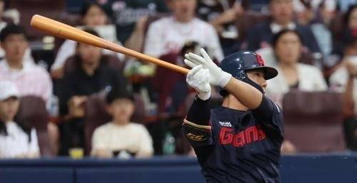 KT 위즈로 트레이드 된 외야수 이정훈. 연합뉴스