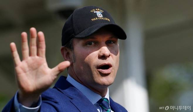 피트 헤그세스 미국 국방장관이 지난 4월23일(현지시간) 펜실베이니아주 칼라일에 있는 육군전쟁대학 연설에서 “우리는 인도태평양과 전 세계에서 중국 공산당을 억제하고 평화를 가져오기 위해 역내 전력 태세를 더 전진 배치하고 있다”고 밝힌 모습. / AFP=뉴스1