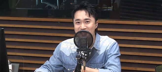 MBC FM4U ‘두시의 데이트 안영미입니다’