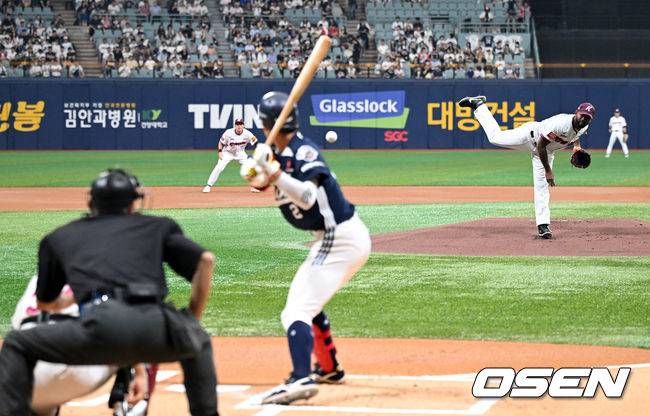 KBO 복귀전에서 친정팀 상대한 알칸타라