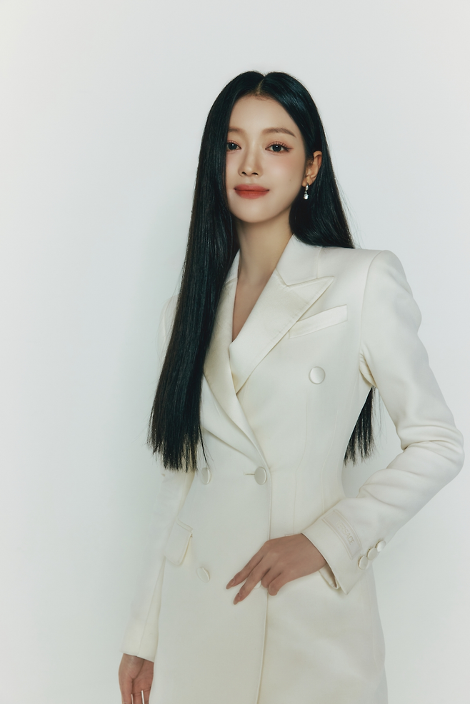 오마이걸 유아. 본인 제공