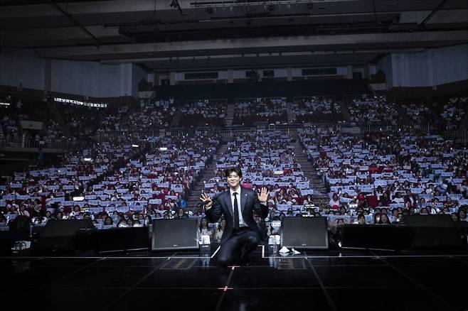 박지현, 깜박이 켜고 부산 접수