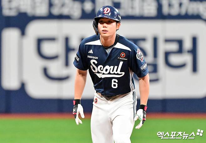 24일 오후 서울 구로구 고척스카이돔에서 열린 '2025 신한 SOL Bank KBO리그' 두산 베어스와 키움 히어로즈의 경기, 4회초 1사 3루 두산 오명진이 1타점 2루타를 날리고 있다. 엑스포츠뉴스 DB