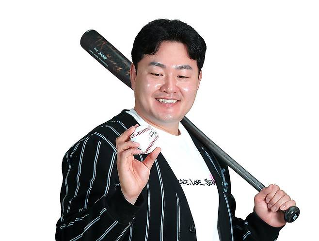 ▲ 지난 21일 인천일보를 방문한 인천출신 전 메이저리거 최지만 선수가 포즈를 취하고 있다. /이호윤 기자 256@incheonilbo.com