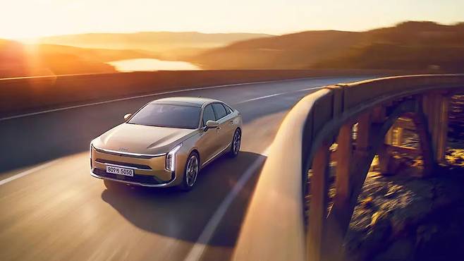 기아 K8 하이브리드