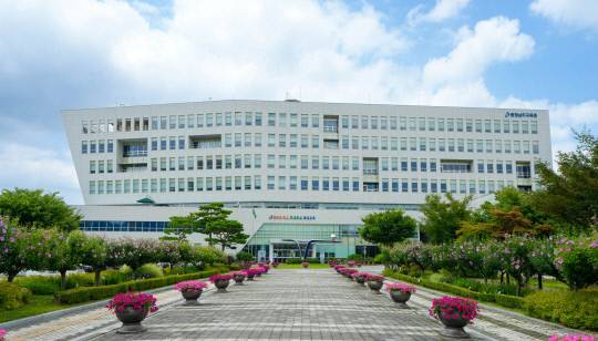 충남교육청 전경. 대전일보DB