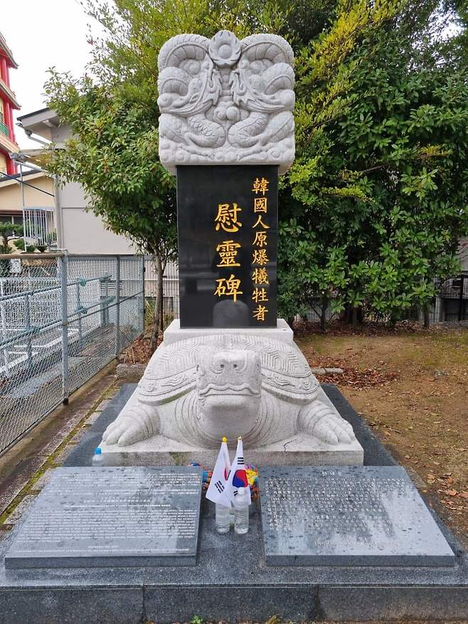 28b9d932da836ff236e685e243857c6cf14ac7578f8f5a172cc64e5e8a8047921f3a62