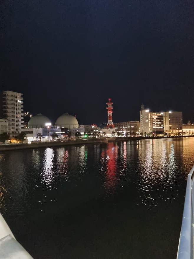 28b9d932da836ff236e685e241827465f4b4ca4c937405a3516204c425ef04aece29c6