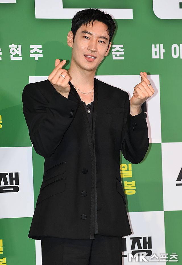 배우 이제훈은 3일 생방송으로 진행되는 KBS 1TV ‘아침마당’의 화요초대석 코너에 게스트로 출연해 영화 ‘소주전쟁’에 대한 비하인드 스토리를 전할 예정이다. / 사진=천정환 기자
