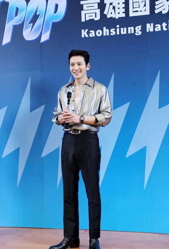 지창욱