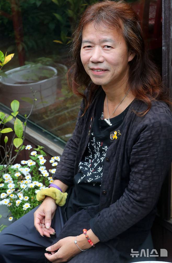 [서울=뉴시스] 김혜진 기자 = 배우 이상훈이 지난 23일 서울 종로구 더한옥에서 뉴시스와 인터뷰에 앞서 포즈를 취하고 있다. 2025.06.03. jini@newsis.com