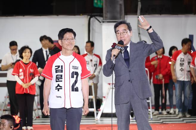 김문수 후보 피날레 유세서 발언하는 이낙연 상임고문. 연합뉴스