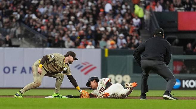 이정후의 기술적인 2루 슬라이딩