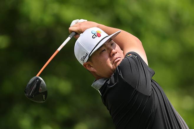 임성재가 지난달 30일 메모리얼 토너먼트 1라운드 15번 홀에서 티샷을 하고 있다. 게티이미지코리아