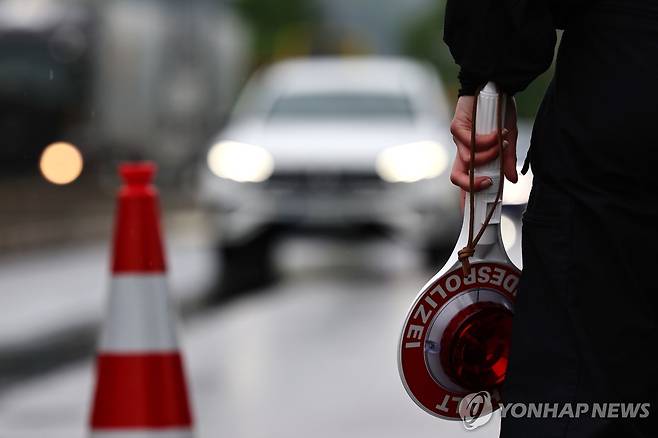 독일 국경 검문 [EPA 연합뉴스 자료사진. 재판매 및 DB 금지]
