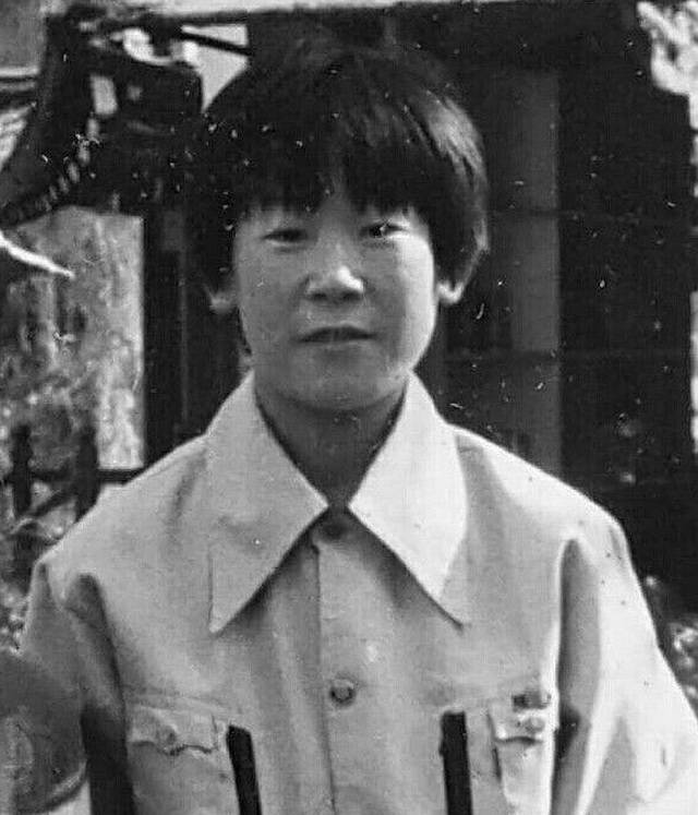 1978년 야구 글로브 공장인 '대양실업' 소년공 시절의 더불어민주당 이재명 대선 후보 모습