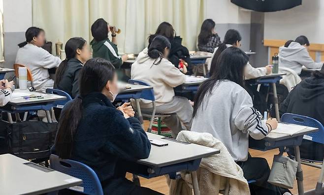 기사와 무관한 사진. 시험 치르는 학생들 (사진=연합뉴스)