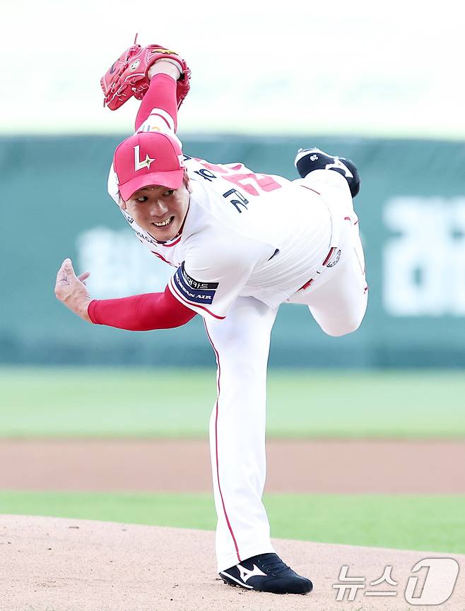 SSG 랜더스 투수 김광현이 4일 1군 엔트리에서 말소됐다. 뉴스1 DB ⓒ News1 김성진 기자