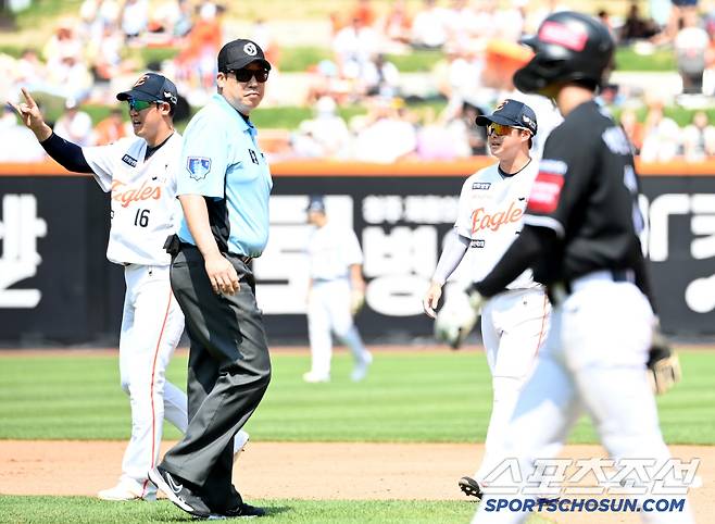 이도윤의 재치가 빛을 발하는 순간이었다