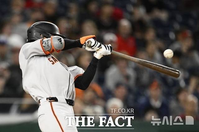 샌프란시스코가 지구 라이벌 샌디에이고전에서 이틀 연속 연장전 패배를 당했다. 이정후는 이틀 동안 찬스에서 범타로 물러나 팀 패배를 구하지 못했다. /뉴시스