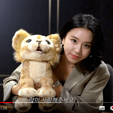 image.png 라이온킹 닮아서 라이온킹 시사회에 초대된 아이돌.jpg