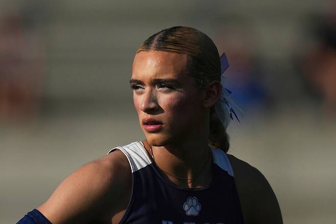 주루파 고교의 트랜스젠더 선수 에이비 에르난데스가 지난달 31일 미국 캘리포니아주 클로비스에서 열린 캘리포니아주 고교 육상 선수권 대회에 출전했다. 사진 AP 연합뉴스