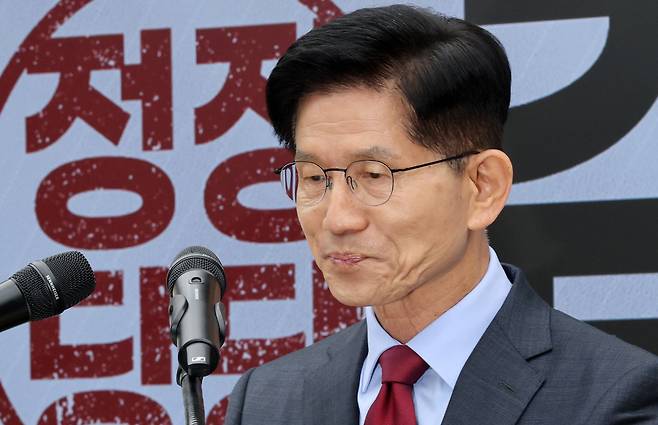 김문수 국민의힘 대선 후보가 지난달 30일 서울 여의도 국민의힘 중앙당사에서 대국민 호소문을 발표하고 있다. 한수빈 기자