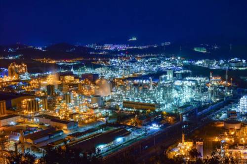 단일규모 세계 최대 수준의 석유화학단지인 여수국가산업단지 전경. /사진=뉴시스