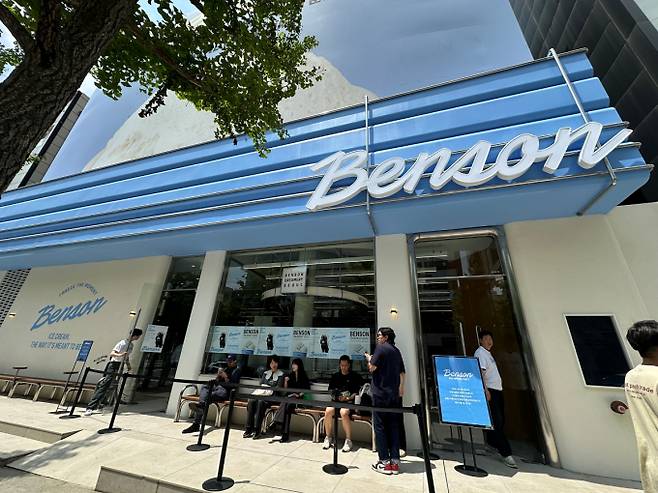 지난달 오픈한 벤슨 매장 외부 전경. /사진=다이어리알