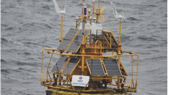 태양광패널 부착 중국 부표