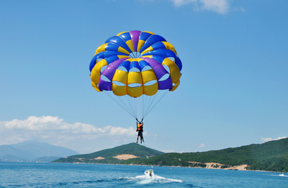패러세일링 관련 이미지. 기사와 직접적인 관련 없음. 아이클릭아트