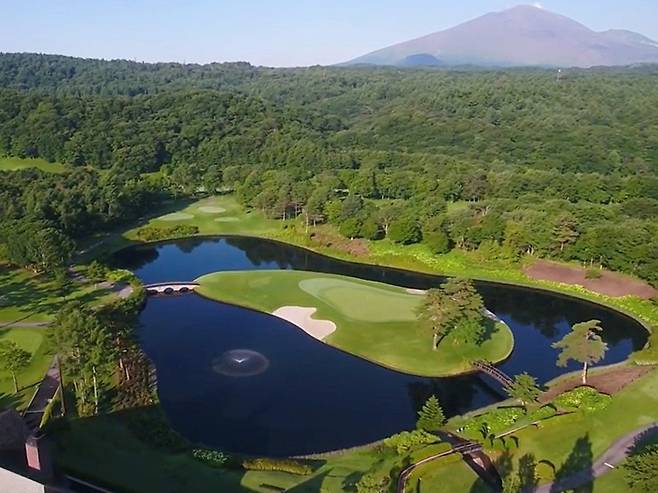 가루이자와 고겐 골프클럽.