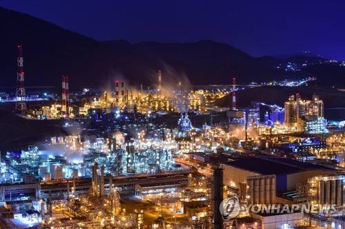 여수산단 야경 [여수시 제공]