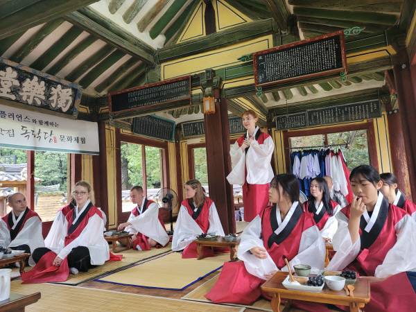 외국인도 궁금한게 많아요