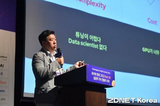 인스트럭트랩은 비전문가도 쉽게 모델을 커스터마이징할 수 있도록 지원하는 툴이다.