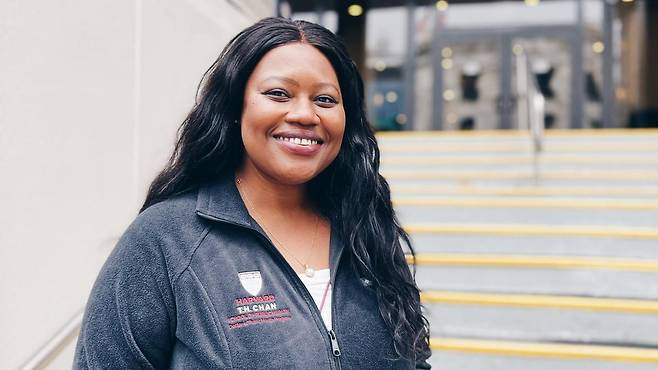 시에라리온 출신인 파투 우리는 하버드 T.H. 챈 보건대학원에서 공중보건학 박사 과정을 밟고 있다