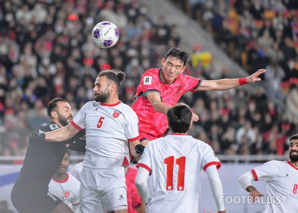 조유민(오른쪽). 서형권 기자