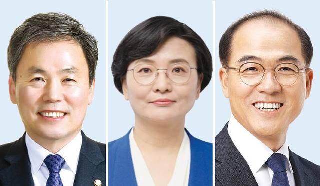 김현권 전 더불어민주당 의원(왼쪽부터), 임미애 민주당 의원(비례대표), 최재관 전 청와대 농어업비서관