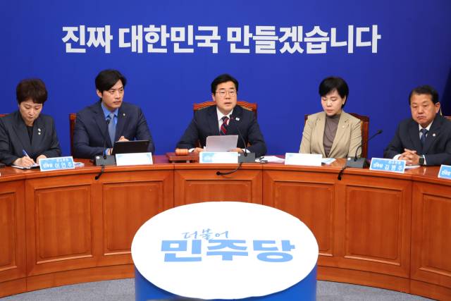 ▲더불어민주당 박찬대 대표 권한대행 겸 원내대표가 5일 서울 여의도 국회에서 열린 최고위원회의에서 발언하고 있다. ⓒ연합뉴스