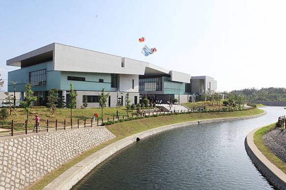 지난 2013년 6월 15일 전남 목포에 개관한 김대중노벨평화상기념관 전경. 김대중노벨평화상기념관 제공