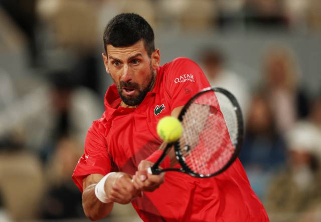 얀니크 신네르가 4일 열린 프랑스오픈 남자 단식 알렉산더 츠베레프와의 8강전에서 경기를 펼치고 있다. 로이터연합뉴스