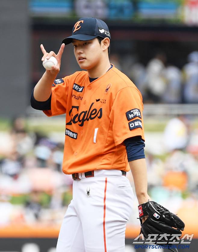 25일 대전 한화생명볼파크에서 열린 한화 이글스와 롯데 자이언츠의 경기. 한화 문동주가 숨을 고르고 있다. 대전=박재만 기자 pjm@sportschosun.com/2025.05.25/