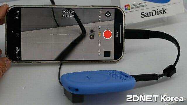 1TB 제품은 4K/120p 프로레스로 최대 35분 영상 기록이 가능하다. (사진=지디넷코리아)