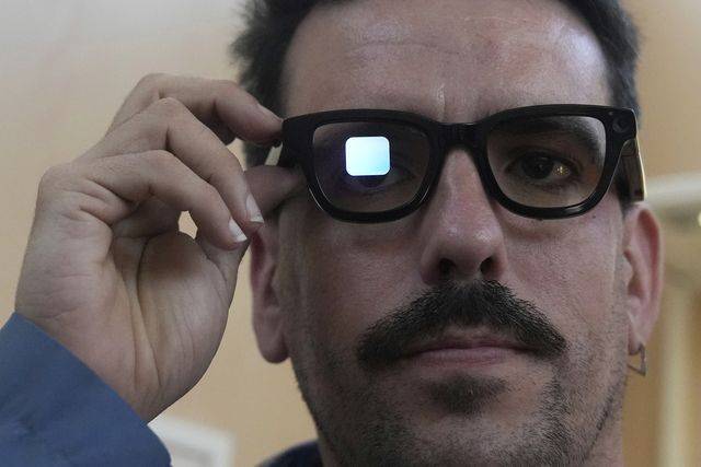 스마트 안경 이미지. 사진은 기사의 직접적인 내용과 관련 없음. AP연합뉴스