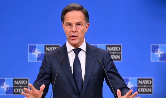 마르크 뤼터 나토 사무총장이 4일(현지시간) 벨기에 브뤼셀에서 기자회견을 열고 있다.ⓒAFP 연합뉴스