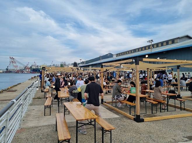 부산항 북항1부두에 열린 '포트빌리지 부산'. 민건태 기자