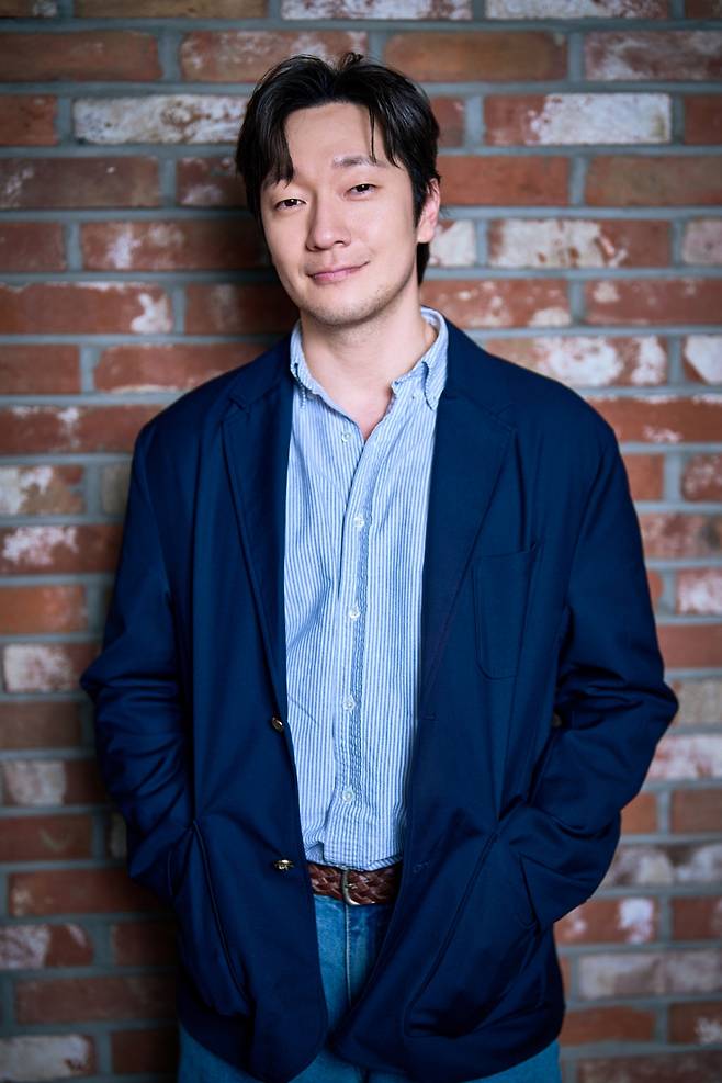 디즈니플러스 드라마 '나인퍼즐'의 배우 손석구가 5일 진행된 라운드 인터뷰를 위해 포즈를 취하고 있다. /사진제공=스태넘 2025.06.05 /사진=김휘선 hwijpg@