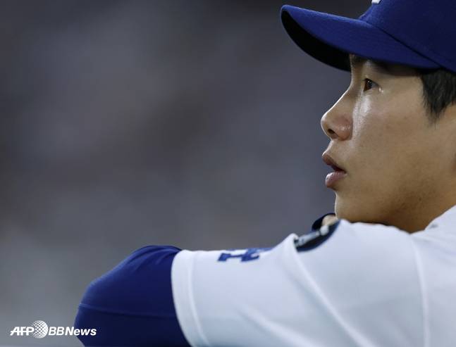 벤치에서 경기를 지켜보는 김혜성. /AFPBBNews=뉴스1